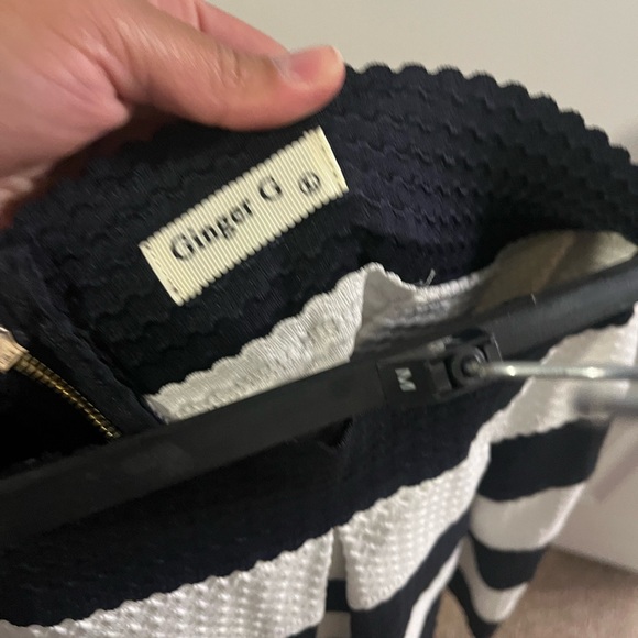 Ginger skirt. - Picture 3 of 3